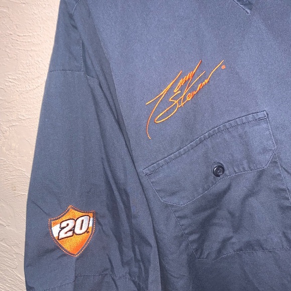 Chase Authentics Tony Stewart Nascar Button Up - Picture 3 of 6